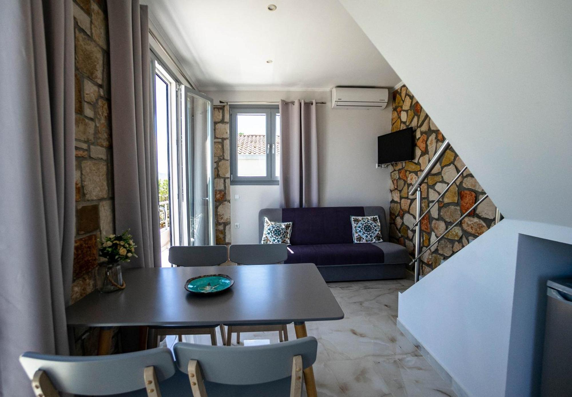 Golden Dolphin Studios & Apartments アリケス 部屋 写真