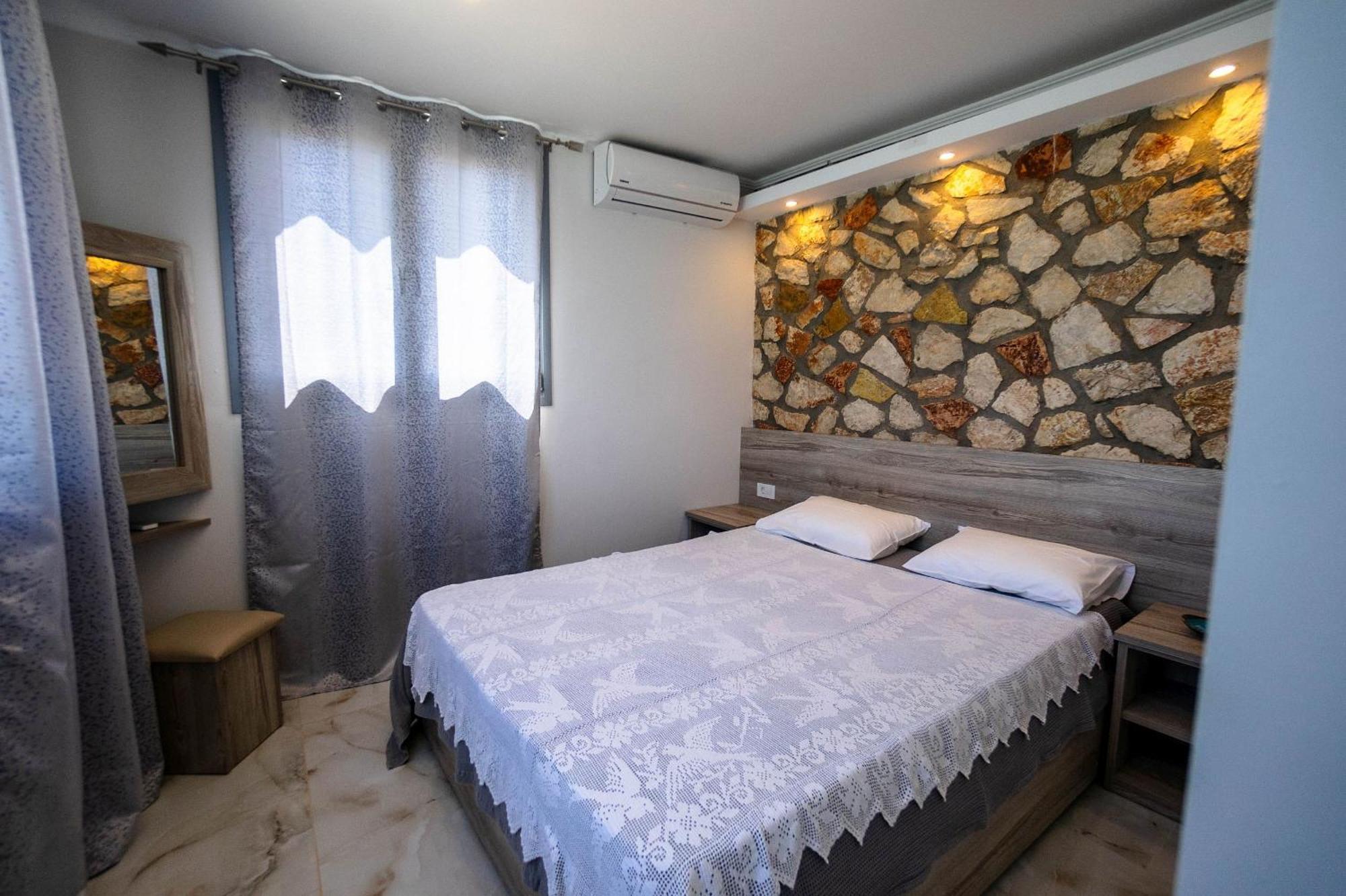 Golden Dolphin Studios & Apartments アリケス 部屋 写真