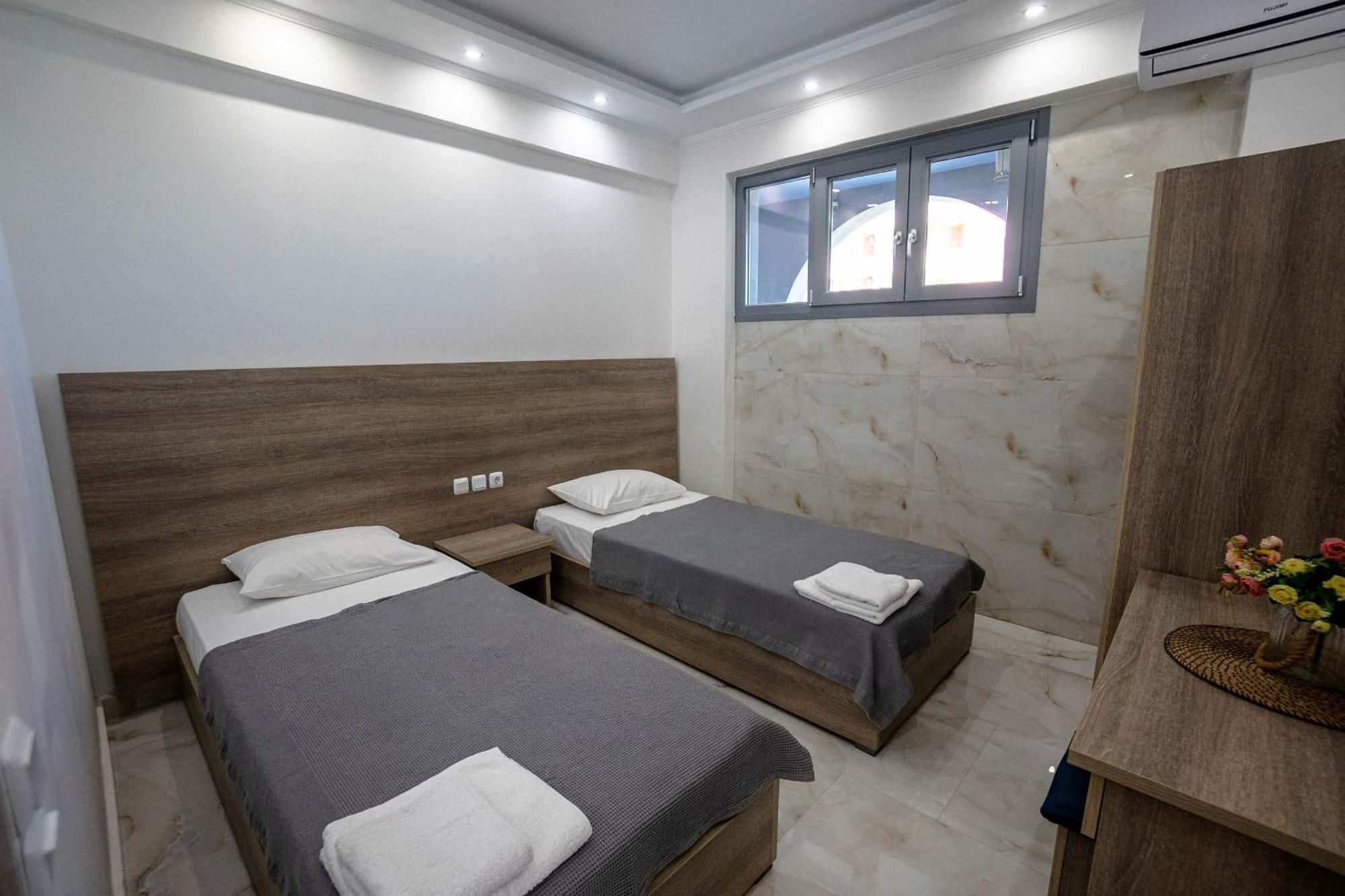 Golden Dolphin Studios & Apartments アリケス 部屋 写真