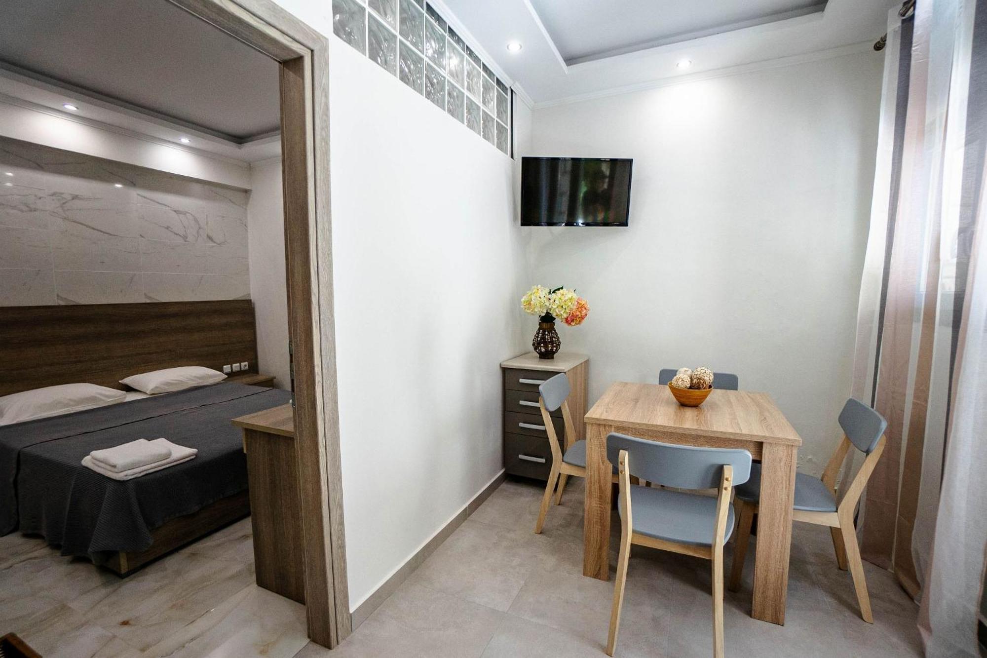 Golden Dolphin Studios & Apartments アリケス 部屋 写真